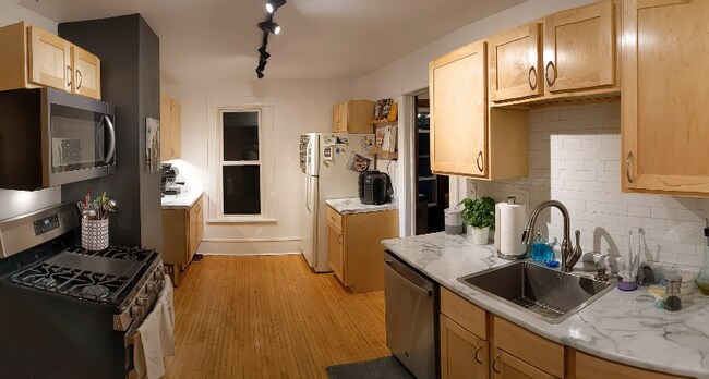 1021 23rd Ave NE unit 2, Minneapolis, MN 55418 - photo 6