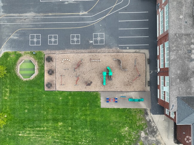 Amity Elementary School welcomes students from the community.