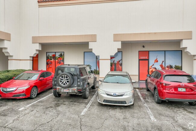 Simon Youth Academy is part of the Simon Mall Communities scholarship program.