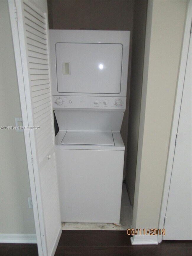 The Plaza on Brickell unit 1003, Miami, FL 33131 - photo 7