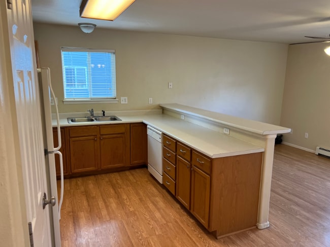 399 Sunnyside Cir unit A, Grand Junction, CO 81504 - photo 2