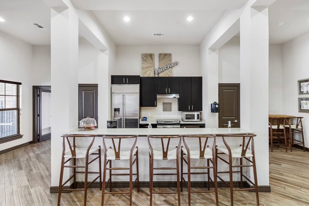 Compass Pointe, Midland, TX 79701 - photo 1