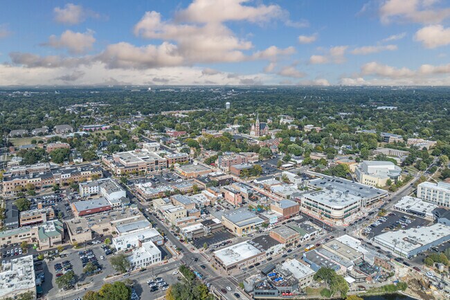 Downtown Naperville is only 4 miles away from Signal Point.