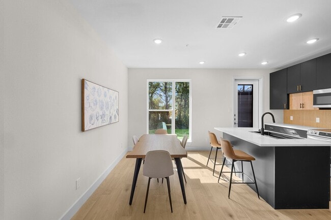 2539 E Villa Maria Rd, Bryan, TX 77802 - photo 7