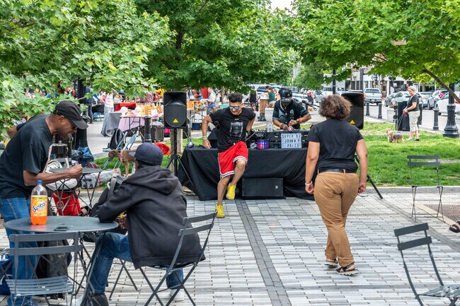 From dancing to dining, Downtown Evanston’s Night Market keeps the groove going all evening long.