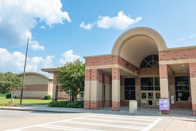 Welcome to Eddie White Elementary School in Hampton.