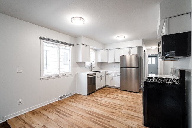 638 S 66th St unit Upper, Milwaukee, WI 53214 - photo 2