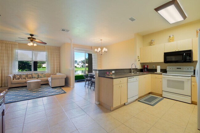 213 River Bluff Ln, Royal Palm Beach, FL 33411 - photo 6