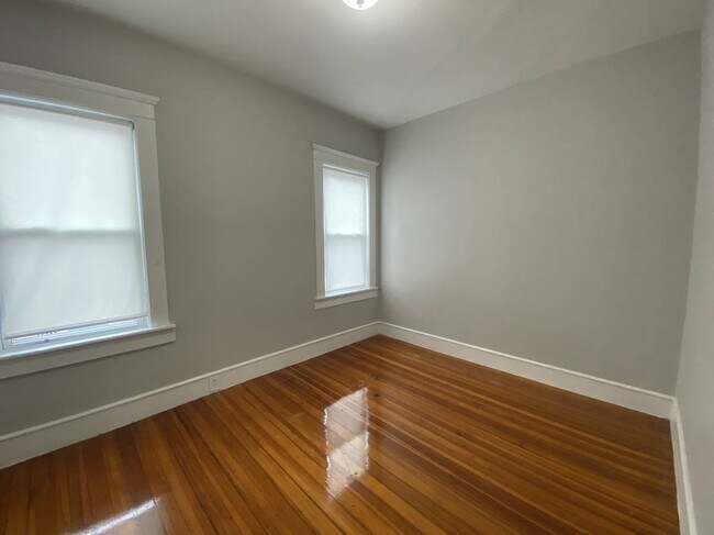 19 Roseclair St unit 3, Dorchester, MA 02125 - photo 5