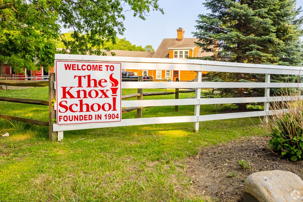 Welcome to The Knox School in Nissequogue.