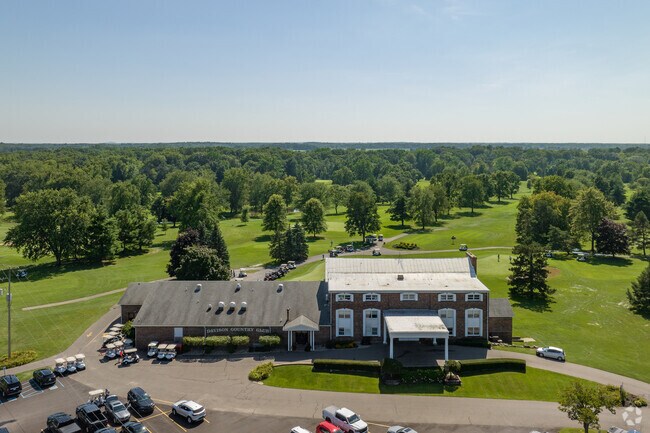 Davison Country Club features a spectacular championship golf course.