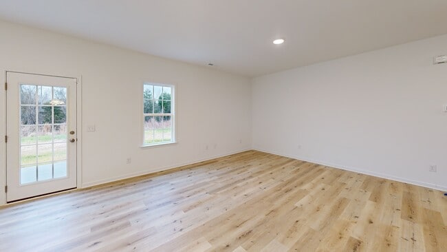 228 Waylon Ct, Lexington, NC 27295 - photo 2