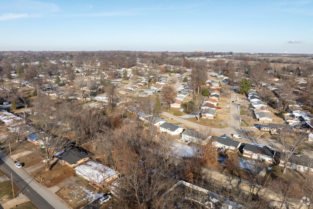 Residents of Hathaway Manor enjoy the calm of the suburbs.