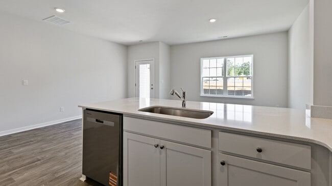 177 Holton St, Smithfield, NC 27577 - photo 3