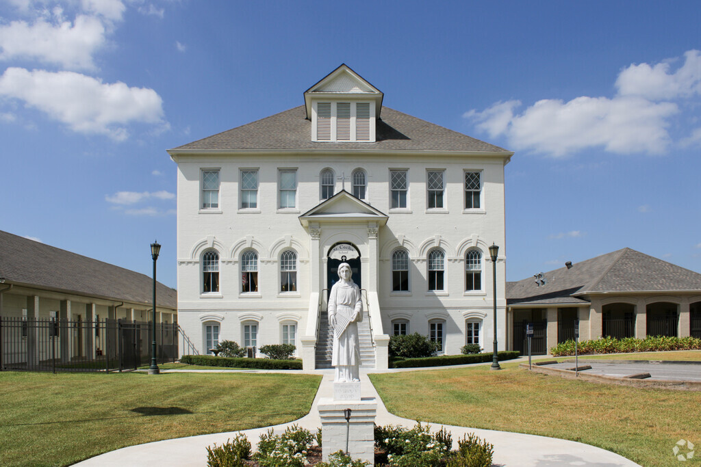 Welcome to Cecilia High School in St. Martin Parish, LA.
