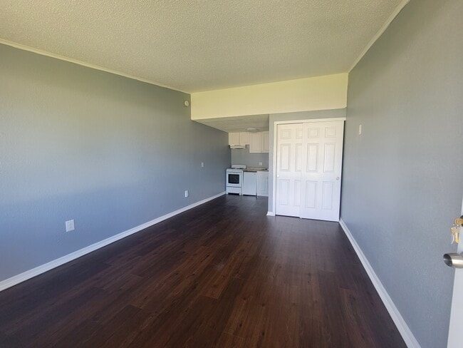 Apollo Beach Villa, Apollo Beach, FL 33572 - photo 3