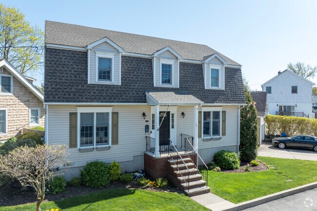 Midland Beach buyers can find new builds on the market, as well as a few quaint bungalows.