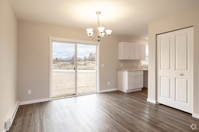 9085 Kingsfield Dr unit 38694663, Kingsley, MI 49649 - photo 3