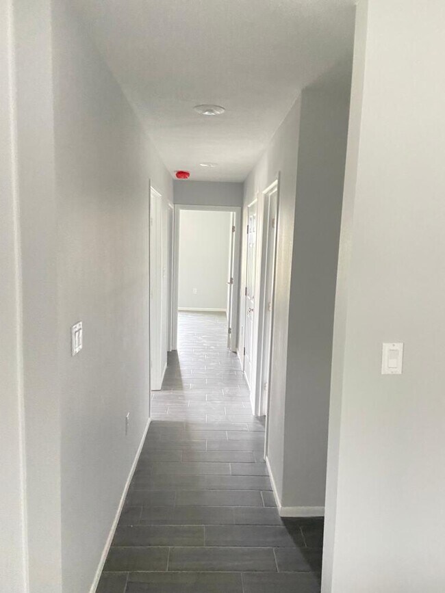 1405 Glasscock Ave, Harlingen, TX 78550 - photo 6