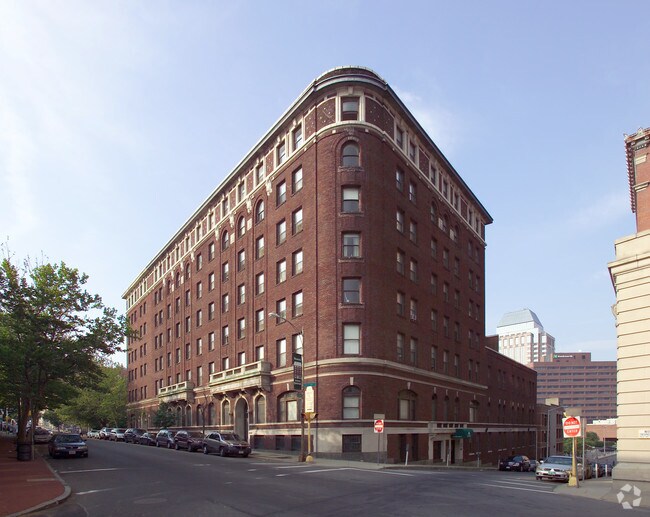 SilverBrick Square, Springfield, MA 01103 - photo 6