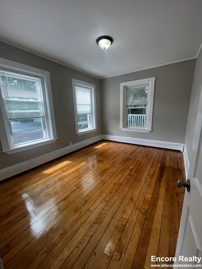 270 Bowdoin St unit 8, Dorchester, MA 02122 - photo 2