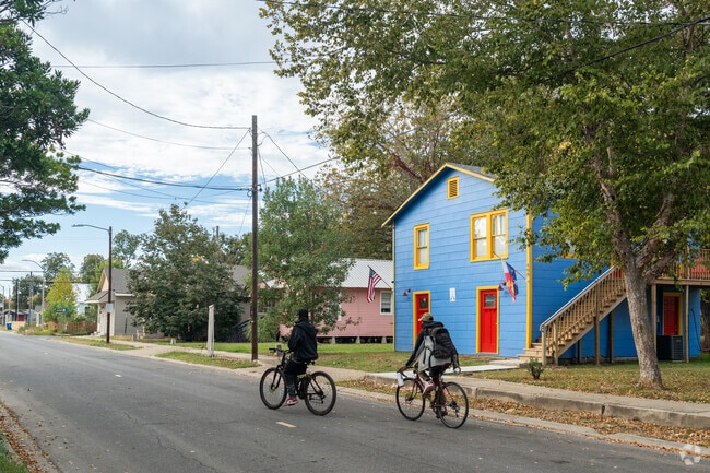 Being so close to Downtown Lafayette means residents of Mills can bike with ease.