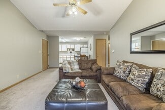 6157 NW 2nd Cir, Lincoln, NE 68521