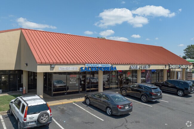 Enjoy a great meal at the local Restaurante Y Panaderia Salvadoreña in Charlotte.