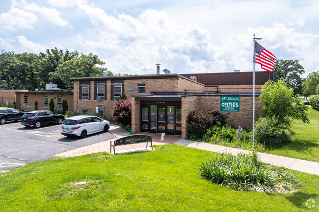 St Alphonsus/St Patrick School has 160 students enrolled.