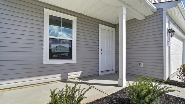 891 Sherwood Loop, Bellefontaine, OH 43311 - photo 3