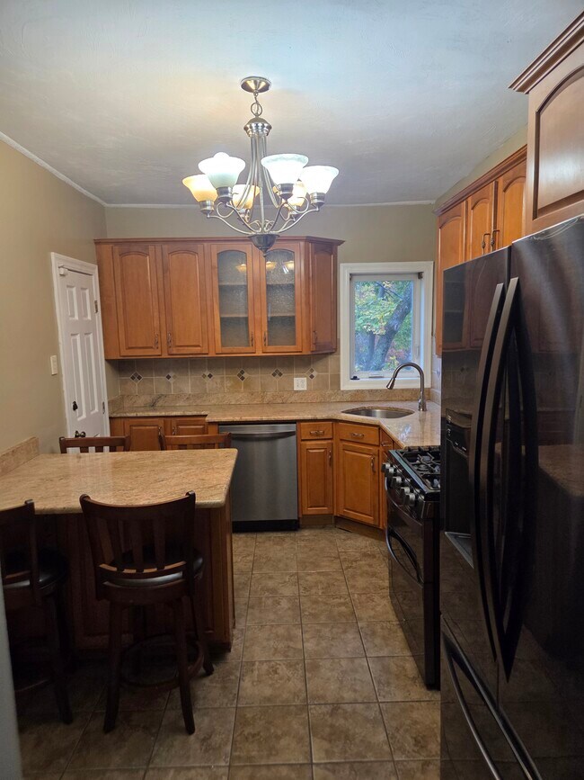 82 Brent St unit 2, Dorchester Center, MA 02124 - photo 4