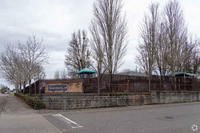 Wide angle view of Vancouver Knowledge Beginnings.