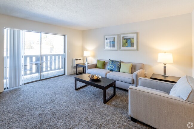 Pebblebrook - Heat, Water and Gas Included!, New Britain, CT 06053 - photo 2