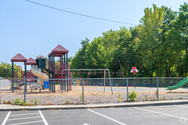 East Street Elementary School serves PK-1.