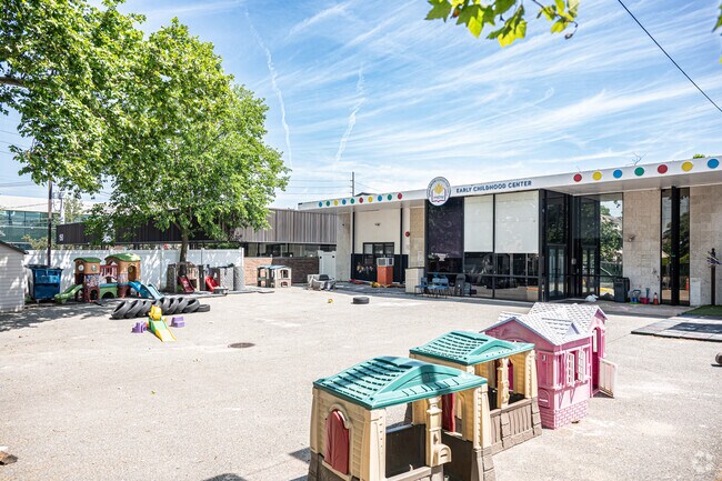 Shulamith School for Girls is committed to providing excellence in Woodmere.