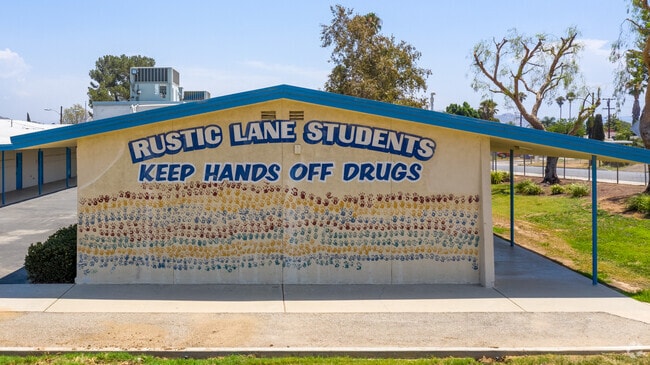 Rustic Lane Elementary School is a public school in Rubidoux.