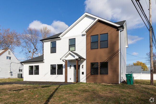 In the Appletree Hill neighborhood new traditional homes are being built.