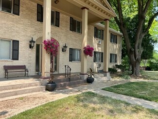 30 Heritage Cir, Madison, WI 53711