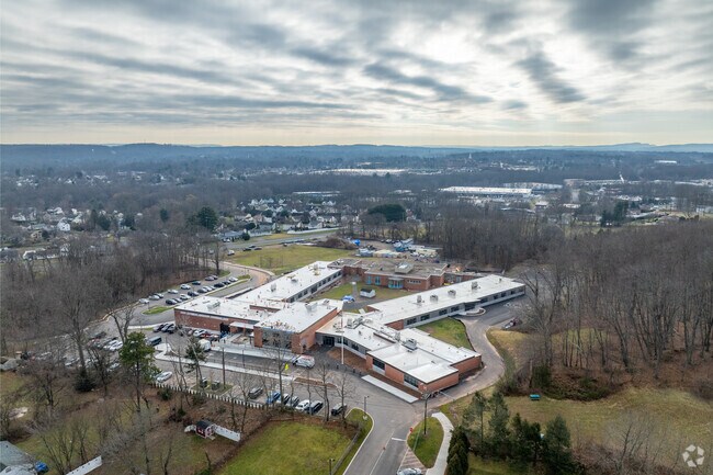 The student to teacher ratio, atAnna Reynolds School, is 13:1.