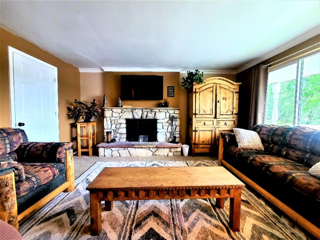 7000 S 2300 E unit Appx, Cottonwood Heights, UT 84121 - photo 3