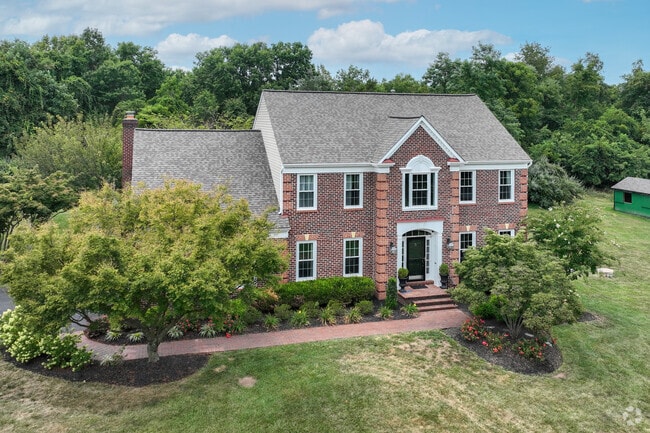 Colonial-style homes on spacious lots define Woolsey’s luxury market.