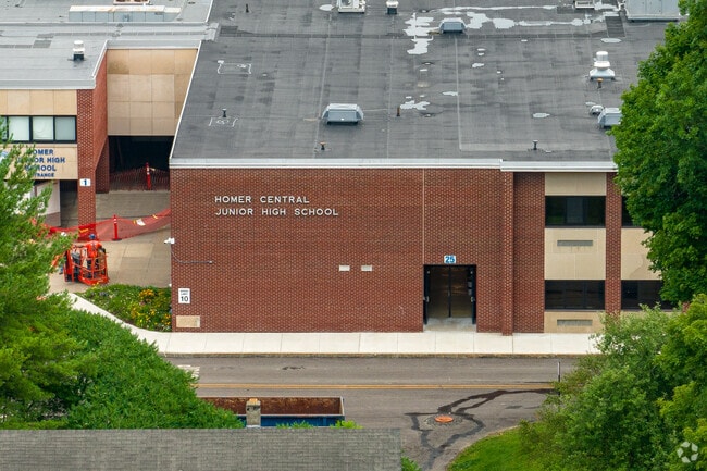 Homer Junior High School is the junior high school of Homer, NY.