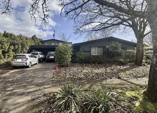 1137 NW Dixon St unit BED-1.1, Corvallis, OR 97330 - photo 2