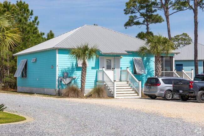 The Rookery is a great coastal cottage community located in Gulf Highlands.
