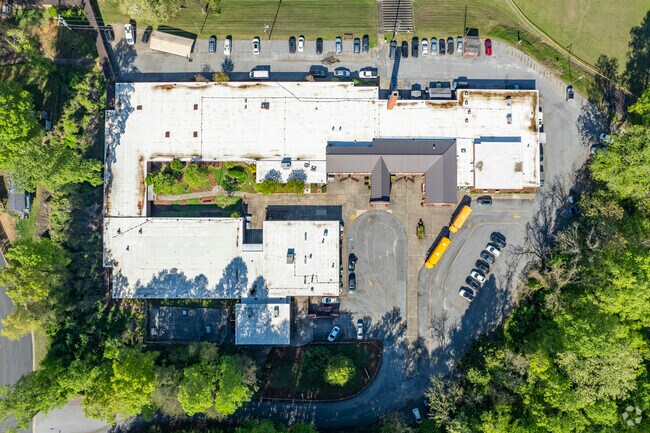 Horizons Elementary School lies just outside of Lenoir, NC.