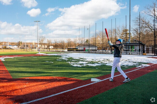 Manhasset Valley Park in nearby Manhasset is a popular park for baseball and trail walking.