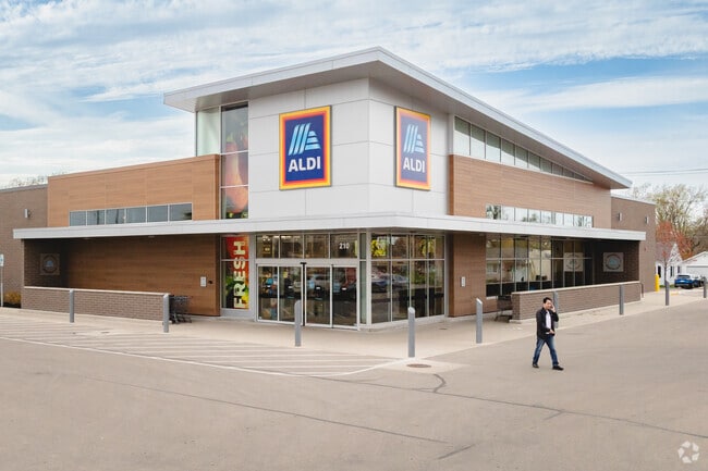 Sky Park residents get their groceries at Aldi on McGalliard road.