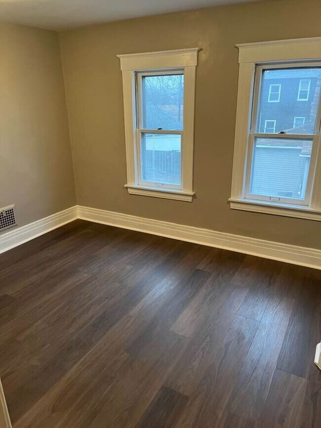 1826 5th St unit 2, Wyandotte, MI 48192 - photo 6