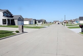 933 David, Grand Forks, ND 58201