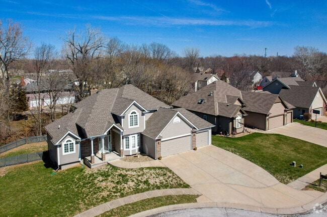 There are quite a few newly built homes in Gladstone, MO.